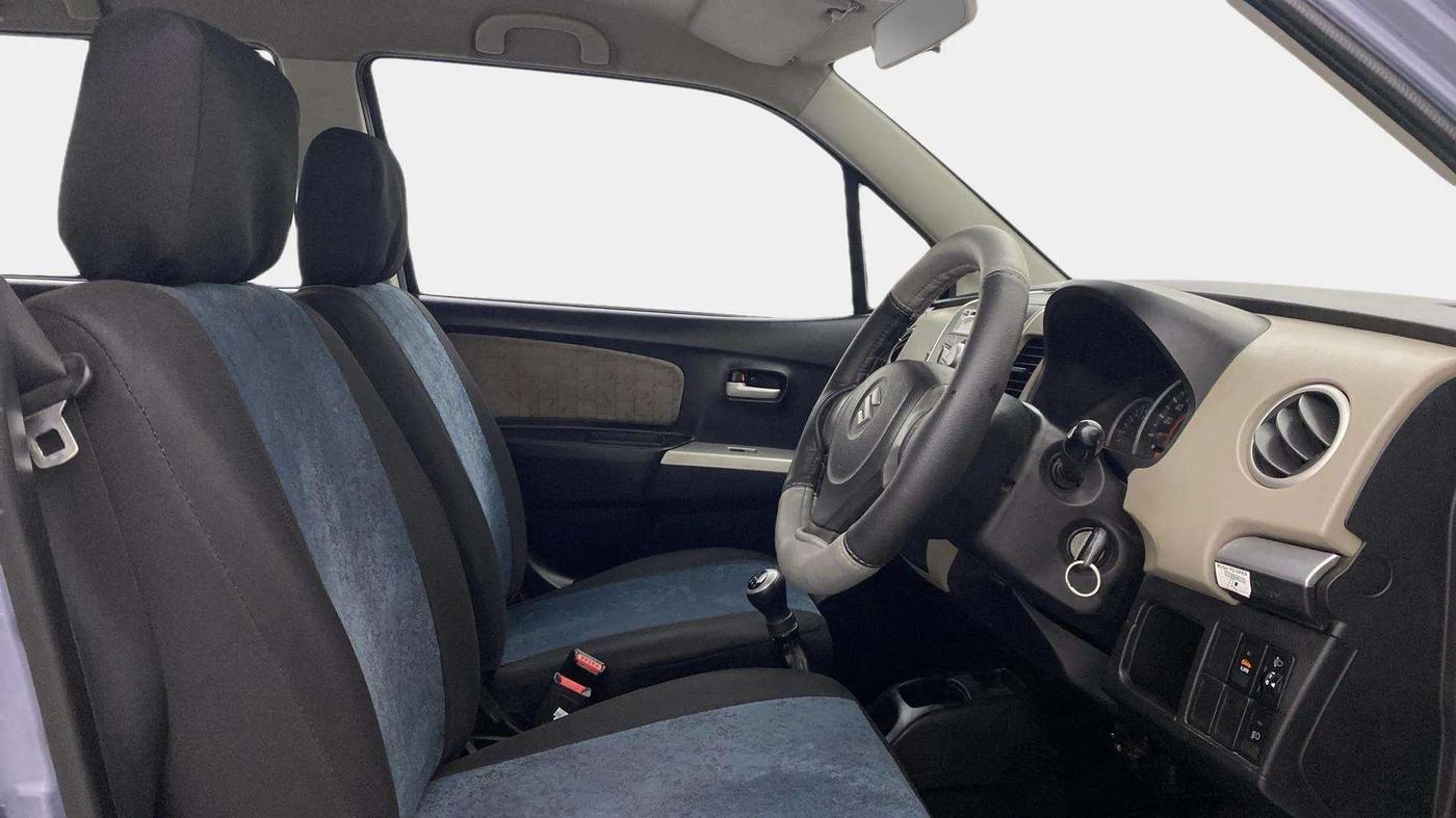 2015 Maruti Wagon R 1.0 VXI, Petrol, Manual, 87,417 km, Right Side Front Door Cabin