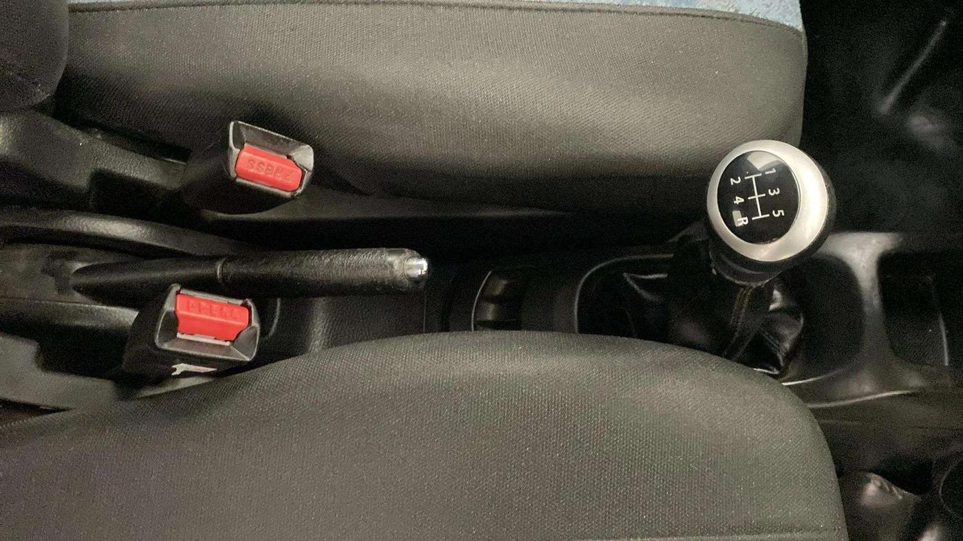 2015 Maruti Wagon R 1.0 VXI, Petrol, Manual, 87,417 km, Gear Lever