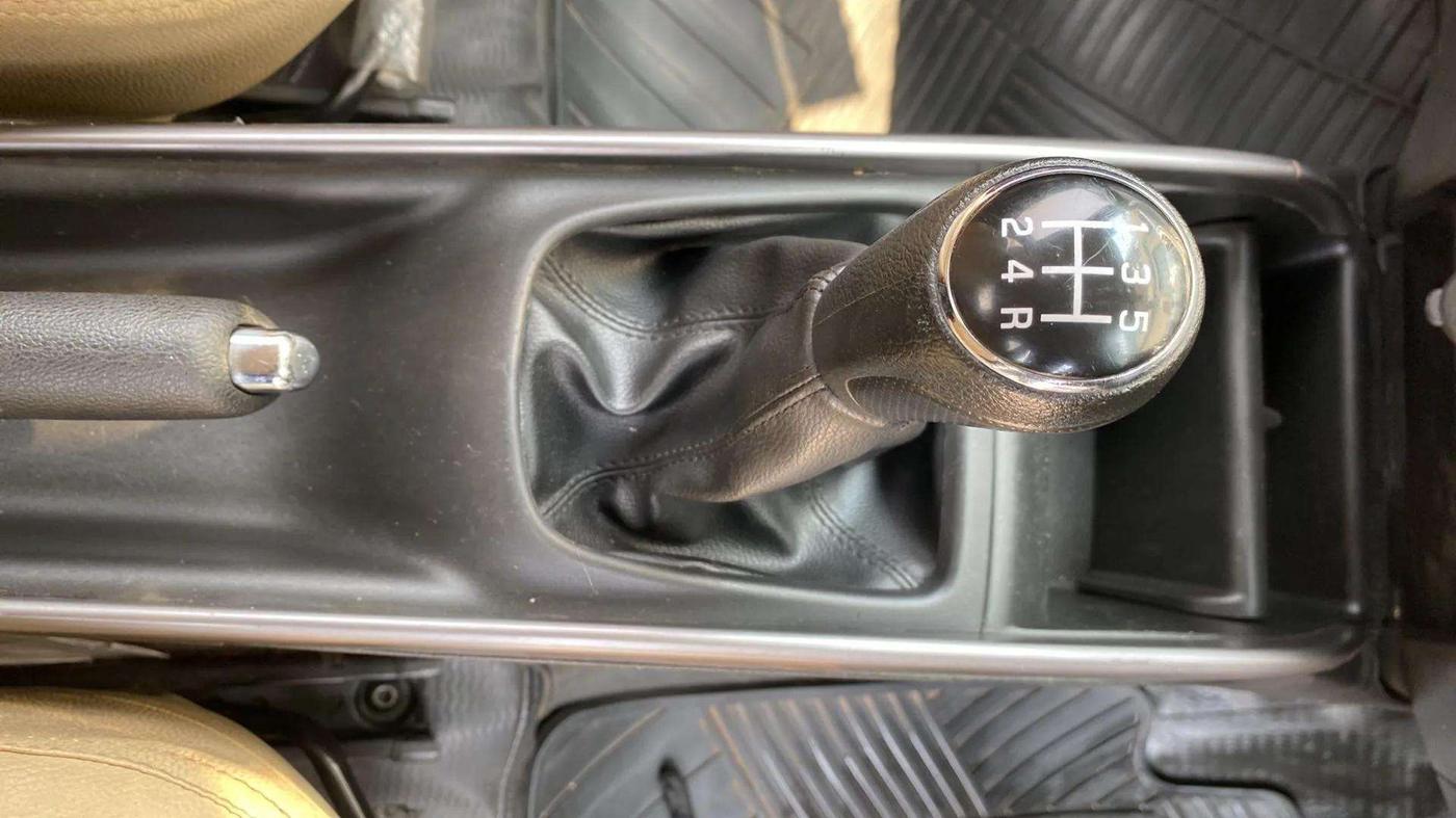 2021 Toyota Glanza G, Petrol, Manual, 19,800 km, Gear Lever