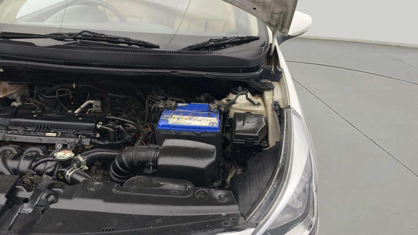 2016 Hyundai Verna 1.4 VTVT, Petrol, Manual, 56,484 km, Engine View - Left