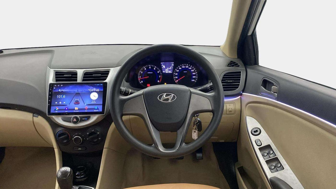 2016 Hyundai Verna 1.4 VTVT, Petrol, Manual, 56,484 km, Steering Wheel Close Up