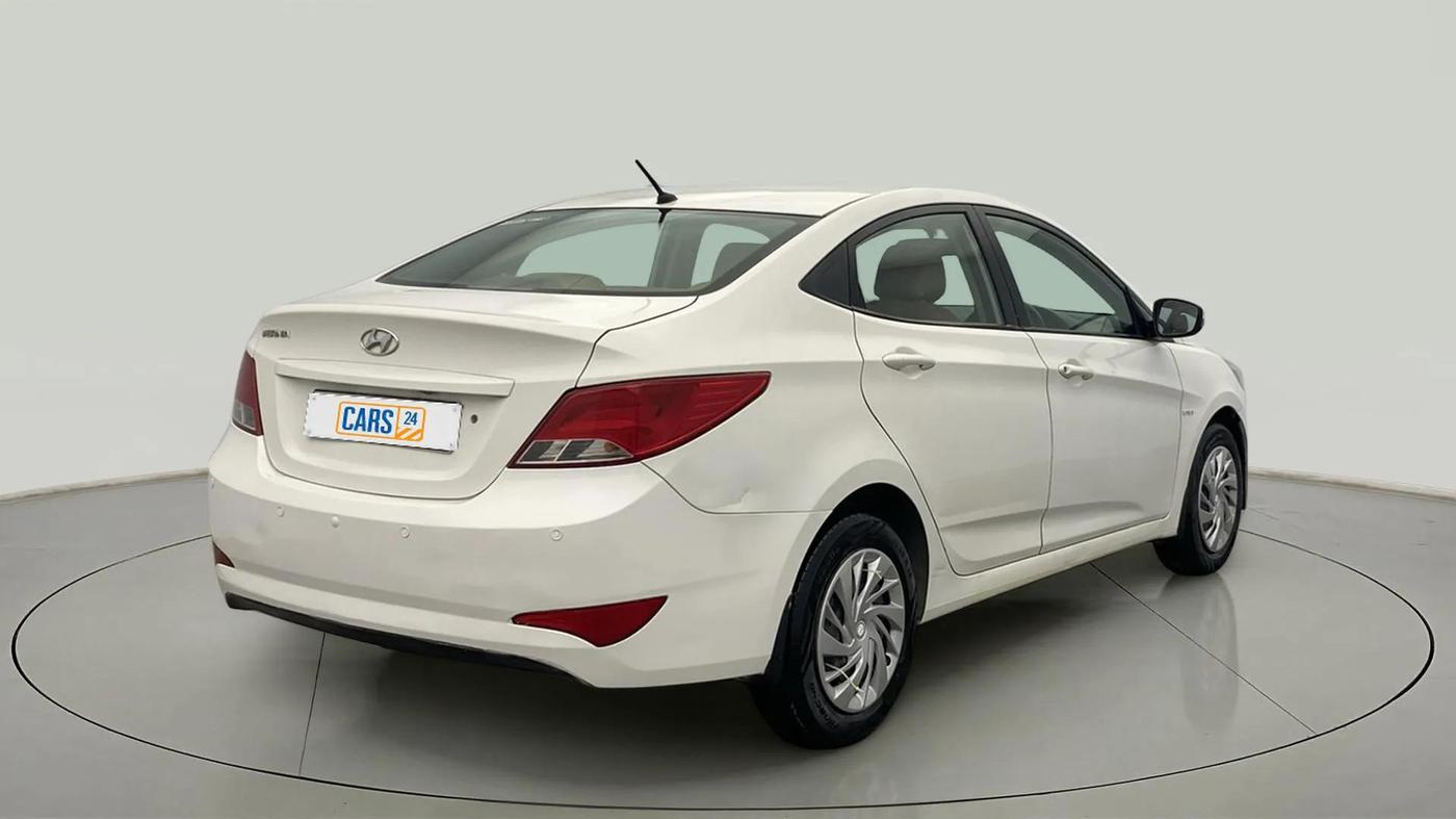 2016 Hyundai Verna 1.4 VTVT, Petrol, Manual, 56,484 km, Right Back Diagonal