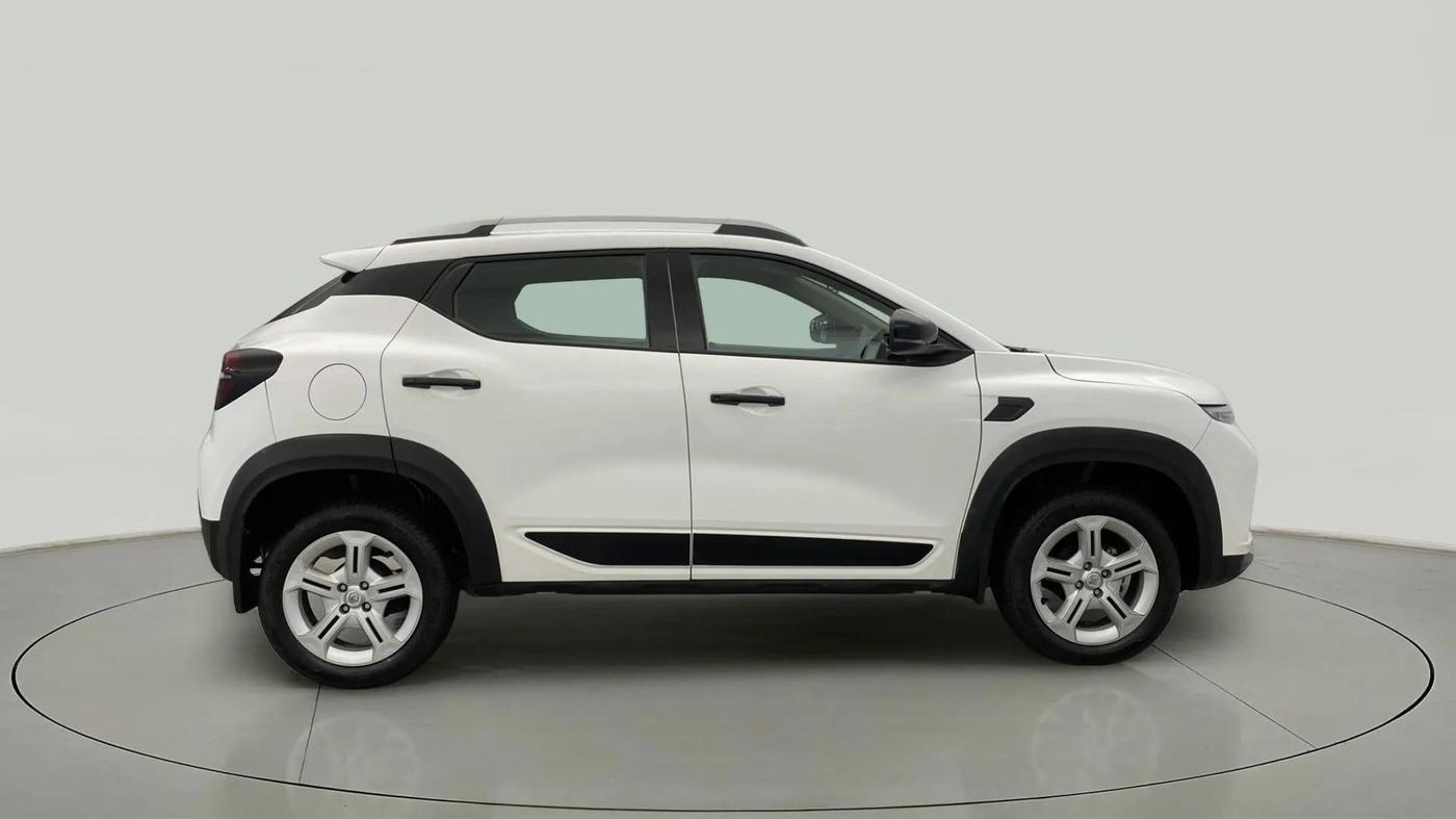 2023 Renault Kiger RXT MT, Petrol, Manual, 9,913 km, Right Side View