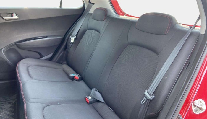 2018 Hyundai Grand i10 SPORTZ 1.2 KAPPA VTVT DUAL TONE, Petrol, Manual, 12,196 km, Right Side Rear Door Cabin