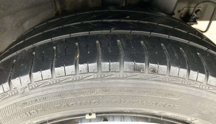 2019 Hyundai Grand i10 SPORTZ 1.2 KAPPA VTVT, Petrol, Manual, 35,448 km, Left Rear Tyre Tread