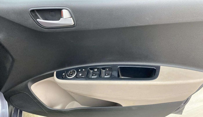 2019 Hyundai Grand i10 SPORTZ 1.2 KAPPA VTVT, Petrol, Manual, 35,448 km, Driver Side Door Panels Control