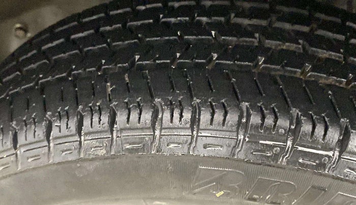 2015 Maruti Alto K10 LXI, Petrol, Manual, 11,701 km, Left Rear Tyre Tread