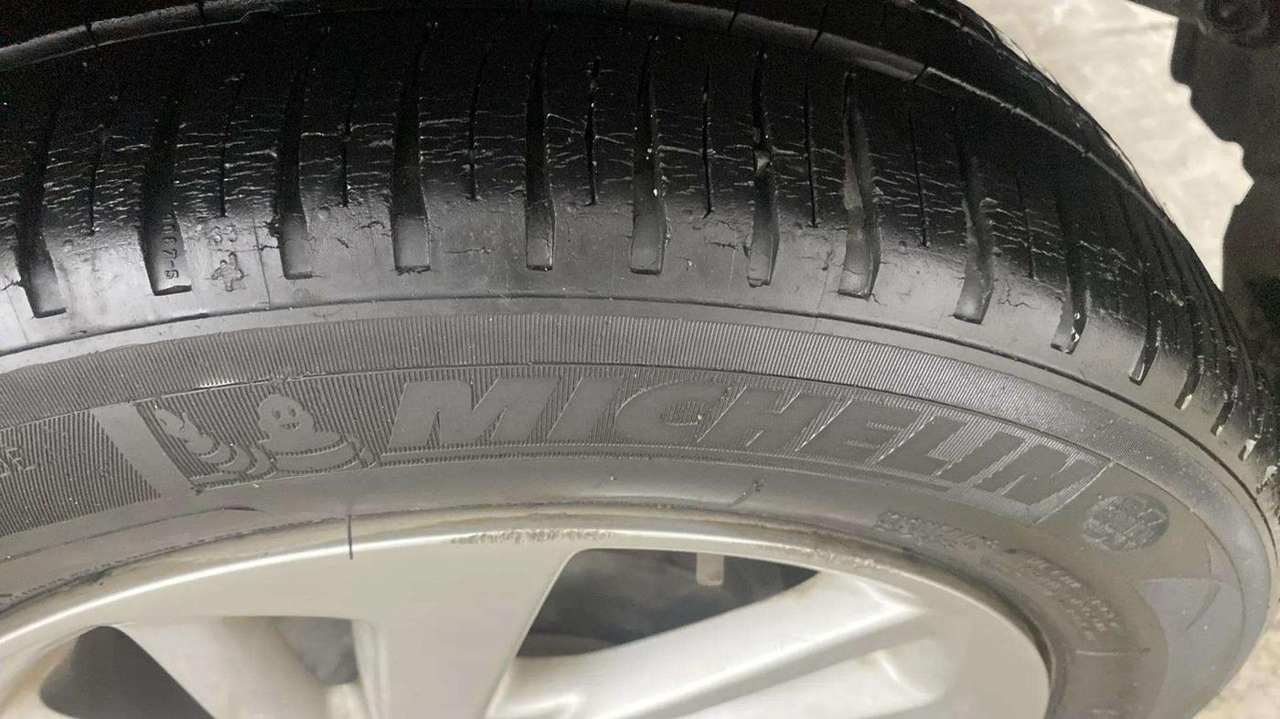 2017 Honda Jazz 1.2L I-VTEC V AT, Petrol, Automatic, 20,275 km, Left Rear Tyre Tread