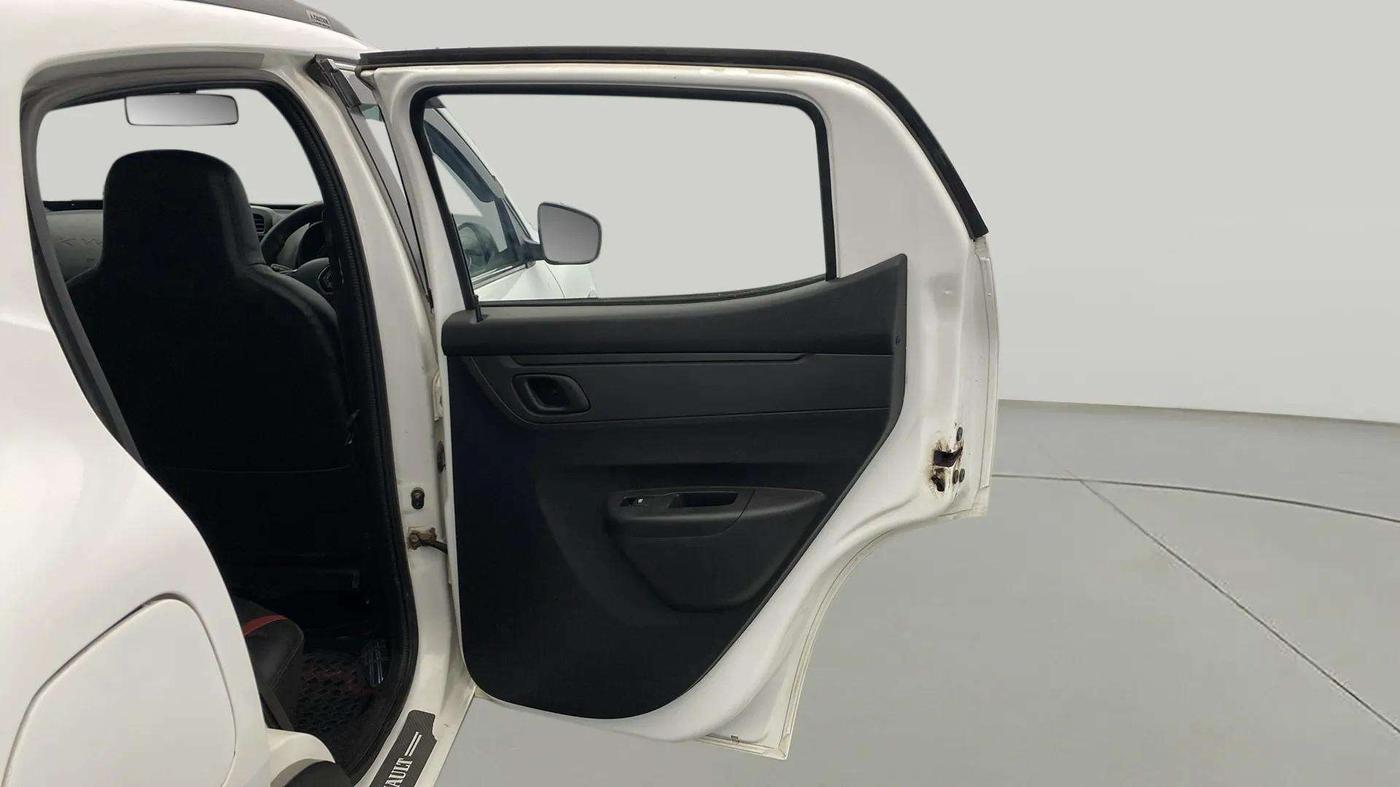 2024 Renault Kwid RXT 1.0, Petrol, Manual, 22,686 km, RHS Rear Door