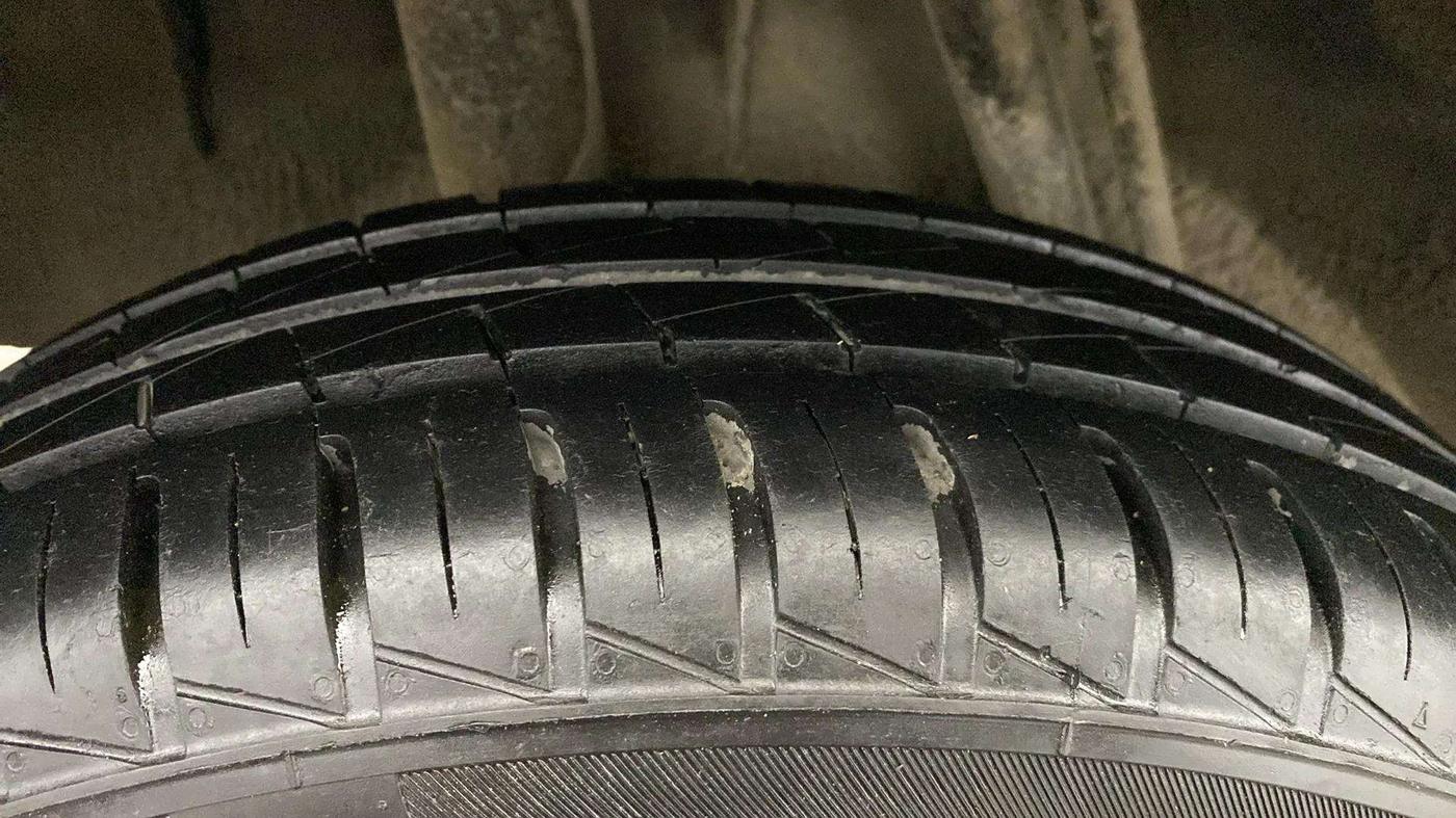 2024 Renault Kwid RXT 1.0, Petrol, Manual, 22,686 km, Right Rear Tyre Tread