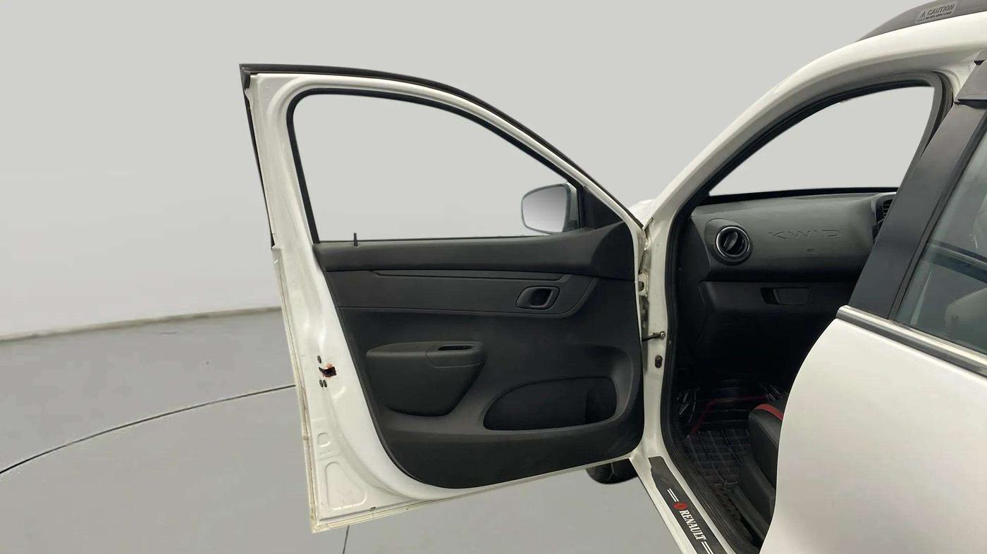 2024 Renault Kwid RXT 1.0, Petrol, Manual, 22,686 km, LHS Front Door