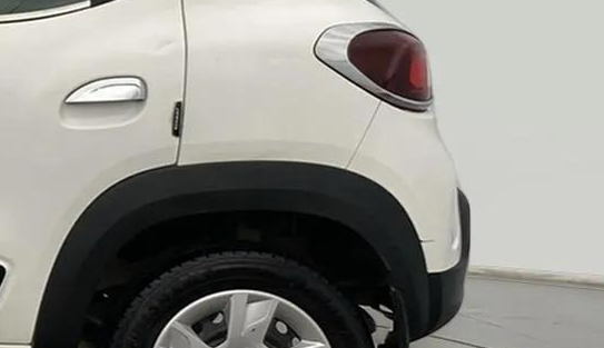 2024 Renault Kwid RXT 1.0, Petrol, Manual, 22,646 km, Left quarter panel - Minor scratches