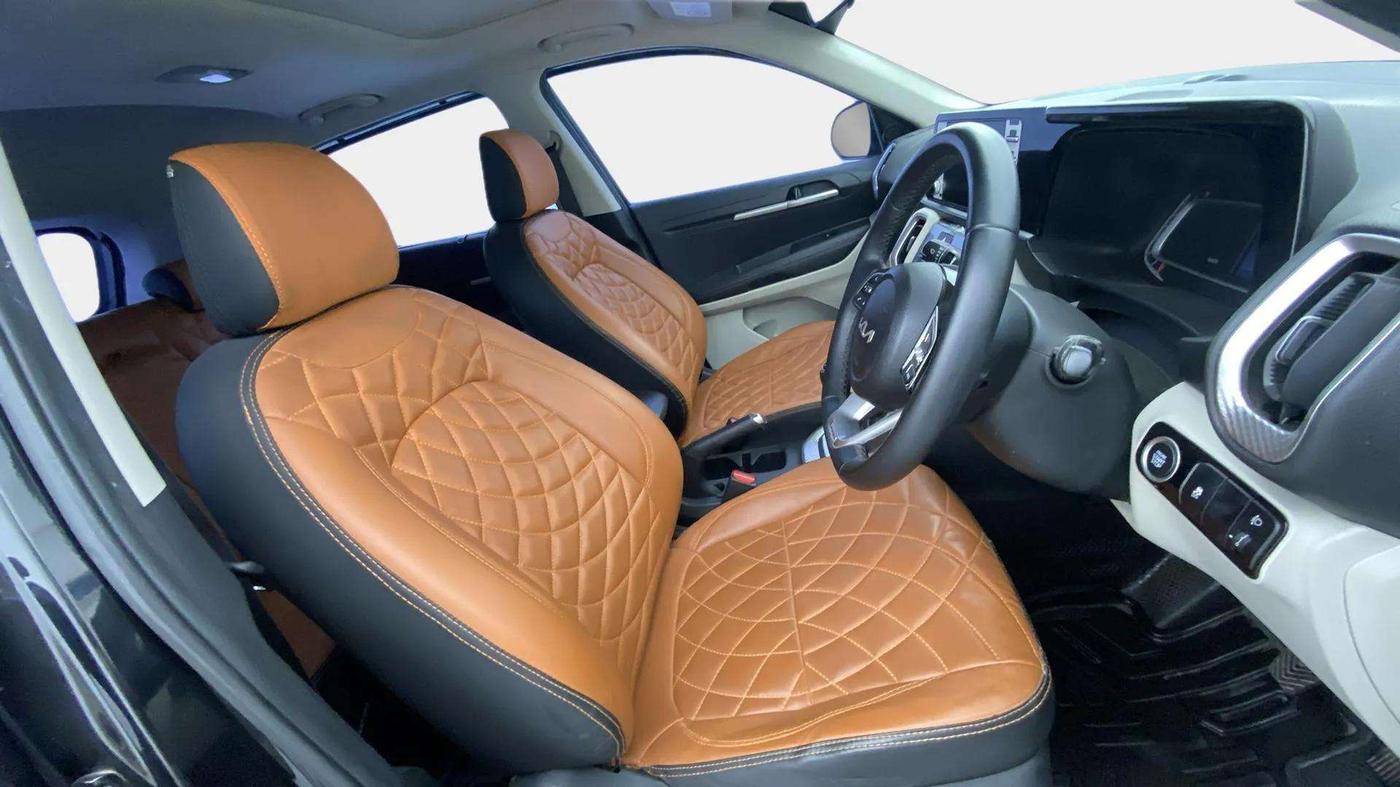2022 KIA SONET HTX ANNIVERSARY EDITION 1.0 IMT, Petrol, Manual, 42,876 km, Right Side Front Door Cabin