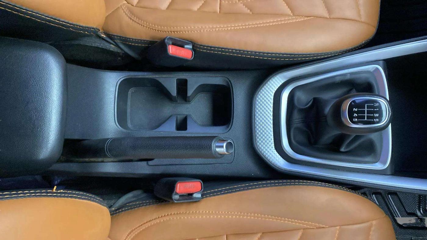 2022 KIA SONET HTX ANNIVERSARY EDITION 1.0 IMT, Petrol, Manual, 42,876 km, Gear Lever