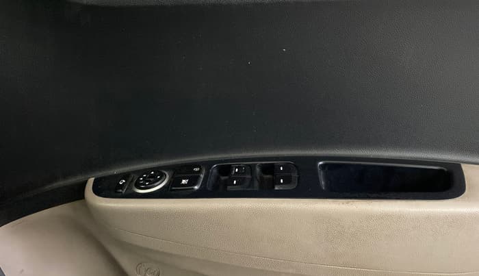 2017 Hyundai Grand i10 SPORTZ (O) 1.2 KAPPA VTVT, Petrol, Manual, 68,204 km, Driver Side Door Panels Control