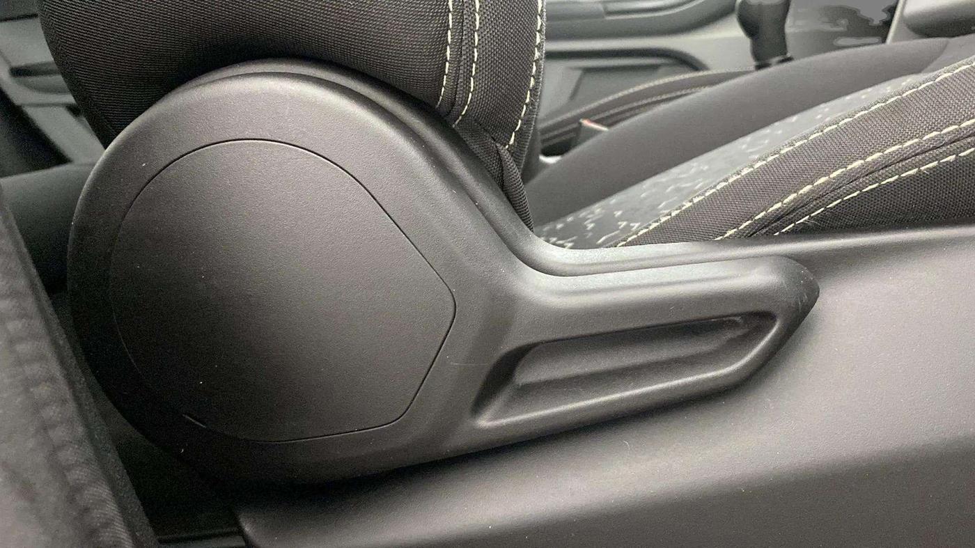 2022 Tata Tiago XT (O) PETROL, Petrol, Manual, 11,564 km, Driver Side Adjustment Panel