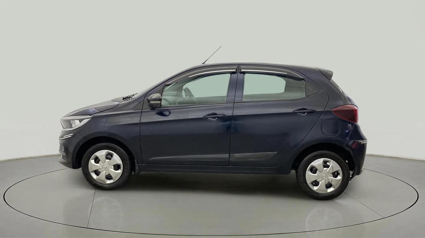 2022 Tata Tiago XT (O) PETROL, Petrol, Manual, 11,564 km, Left Side