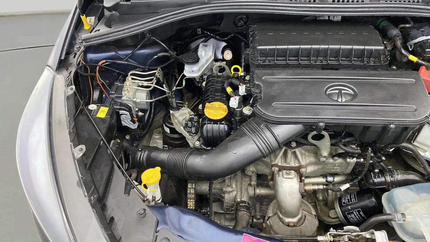 2022 Tata Tiago XT (O) PETROL, Petrol, Manual, 11,564 km, Engine View - Right