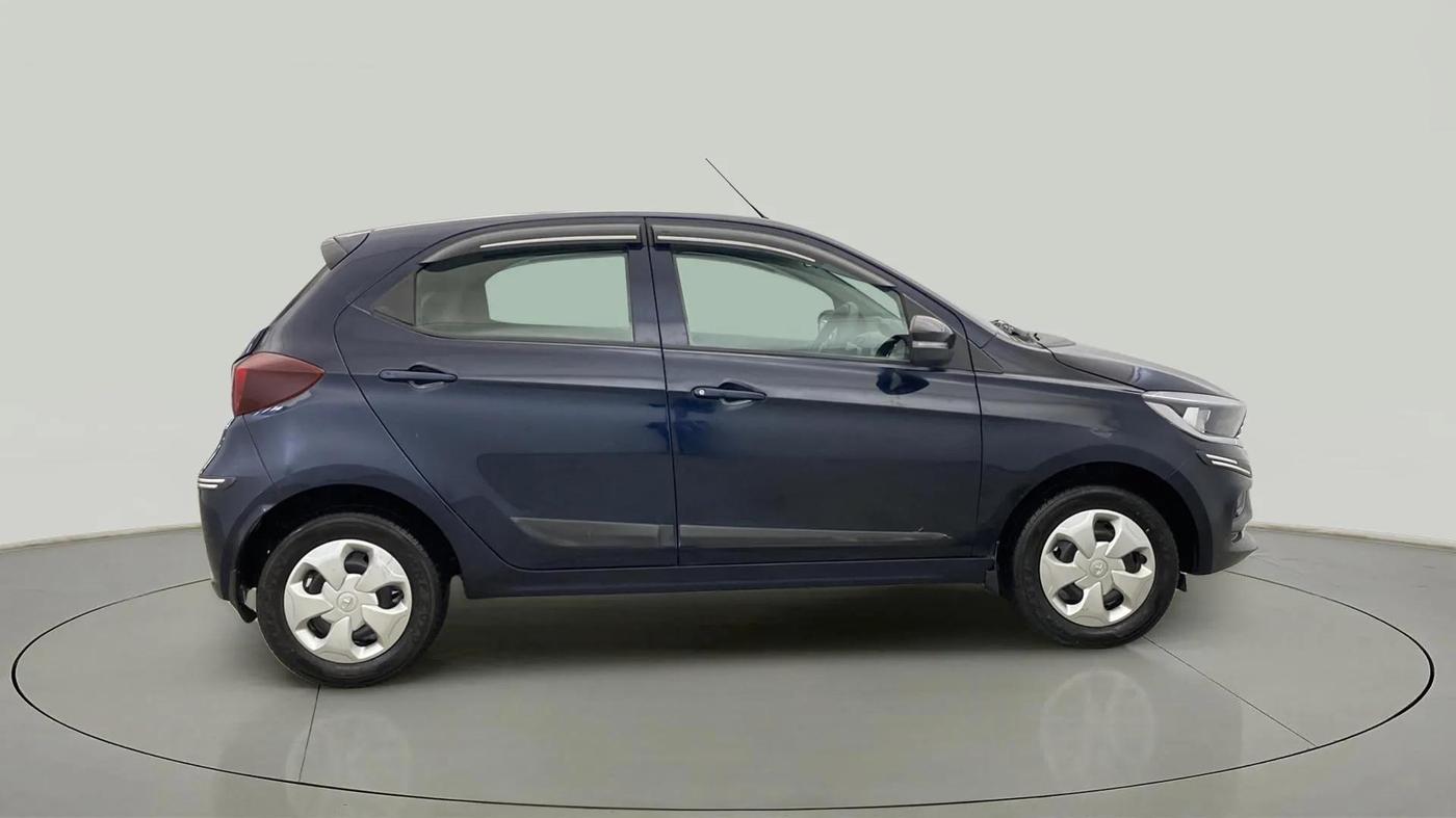 2022 Tata Tiago XT (O) PETROL, Petrol, Manual, 11,564 km, Right Side View
