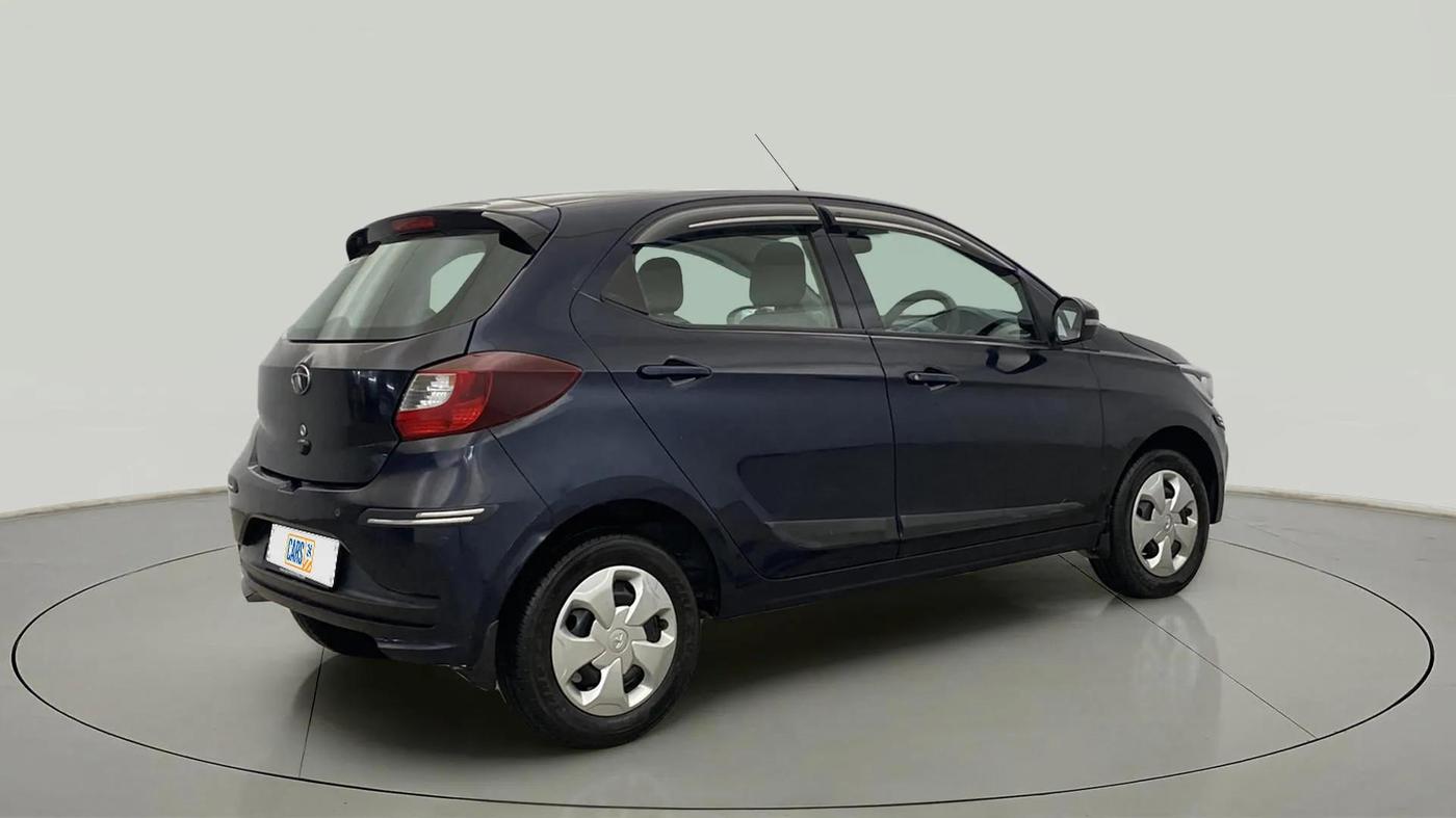 2022 Tata Tiago XT (O) PETROL, Petrol, Manual, 11,564 km, Right Back Diagonal