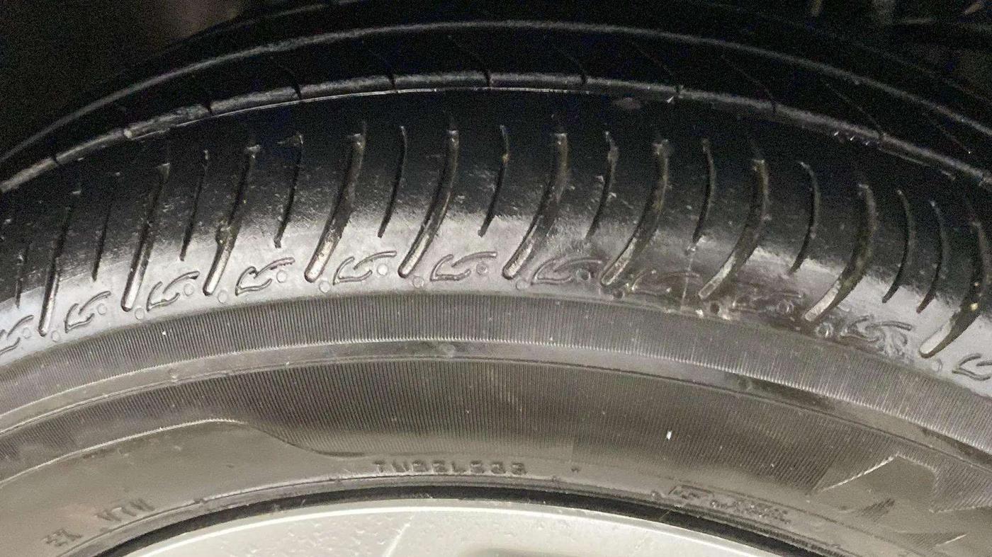 2022 Tata Tiago XT (O) PETROL, Petrol, Manual, 11,564 km, Right Front Tyre Tread