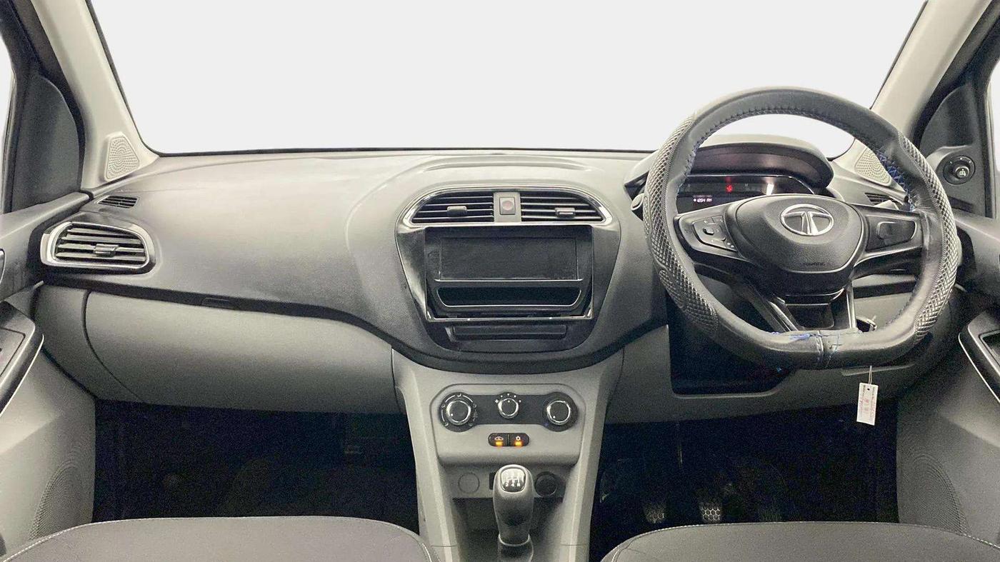 2022 Tata Tiago XT (O) PETROL, Petrol, Manual, 11,564 km, Dashboard
