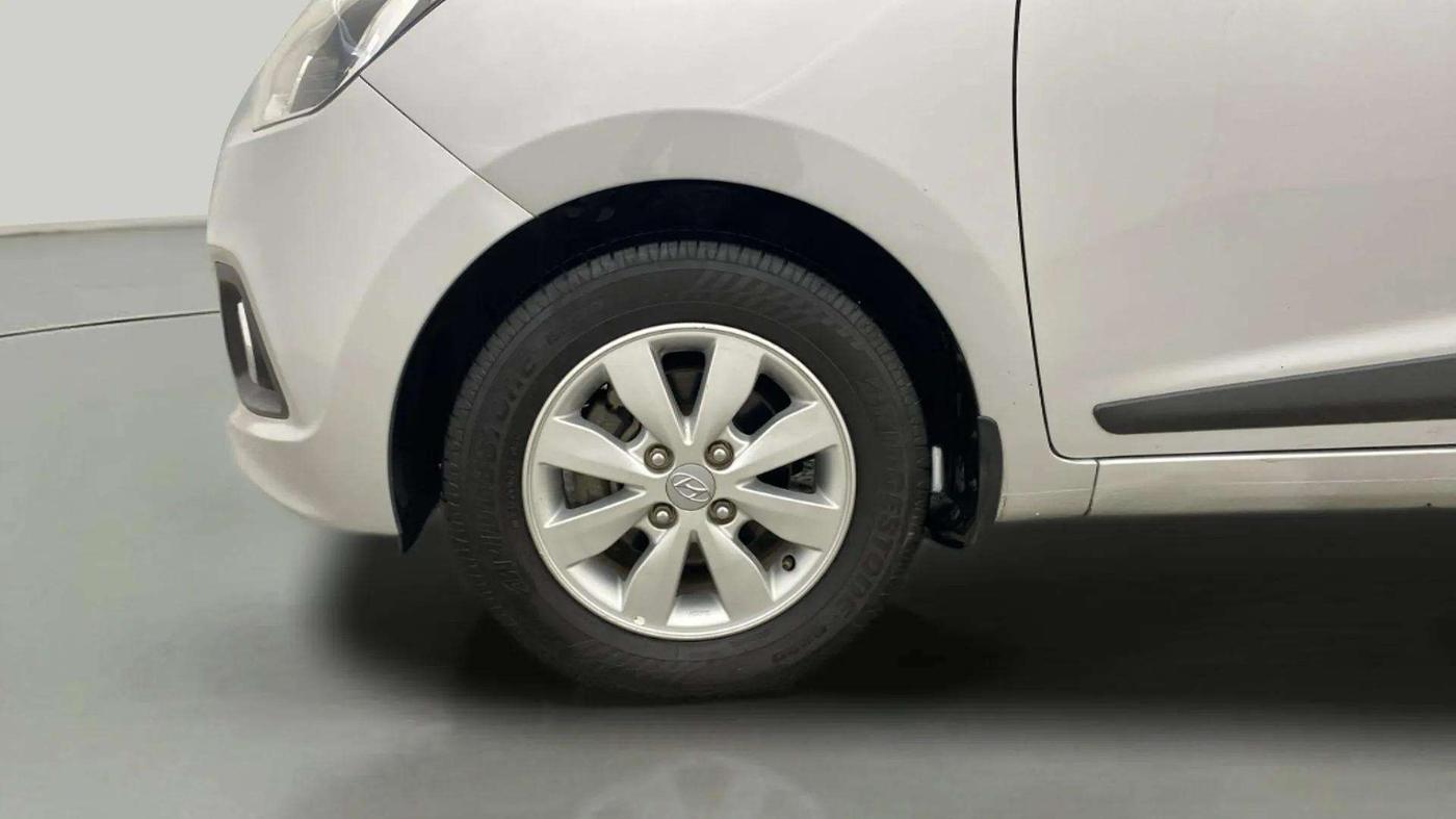 2015 Hyundai Xcent S (O) 1.2, Petrol, Manual, 35,208 km, Left Front Wheel