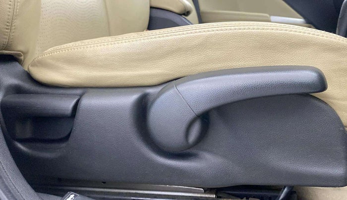 2019 Honda City 1.5L I-VTEC ZX CVT, Petrol, Automatic, 52,537 km, Driver Side Adjustment Panel