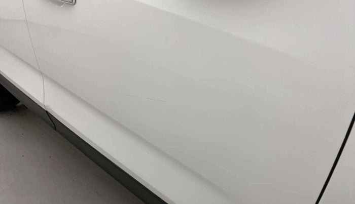 2020 Tata Harrier XZ PLUS 2.0L DUAL TONE, Diesel, Manual, 48,938 km, Driver-side door - Slightly dented