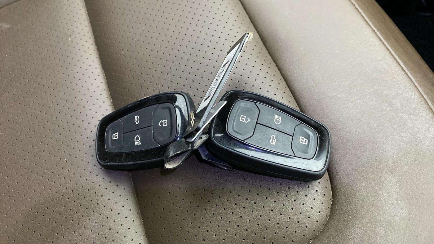 2020 Tata Harrier XZ PLUS 2.0L DUAL TONE, Diesel, Manual, 49,123 km, Key Close Up