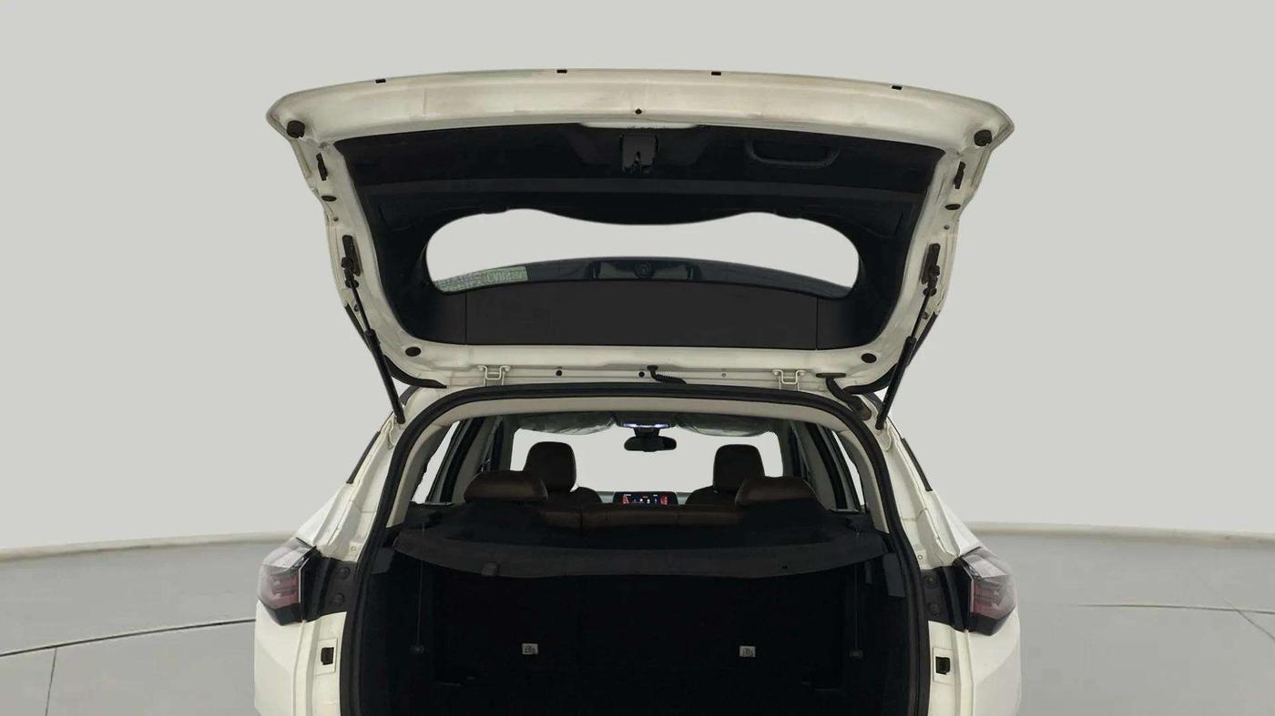 2020 Tata Harrier XZ PLUS 2.0L DUAL TONE, Diesel, Manual, 49,123 km, Boot Door Open