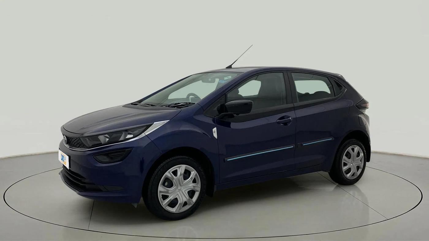 2023 Tata ALTROZ XM PLUS CNG, CNG, Manual, 13,159 km, Left Front Diagonal