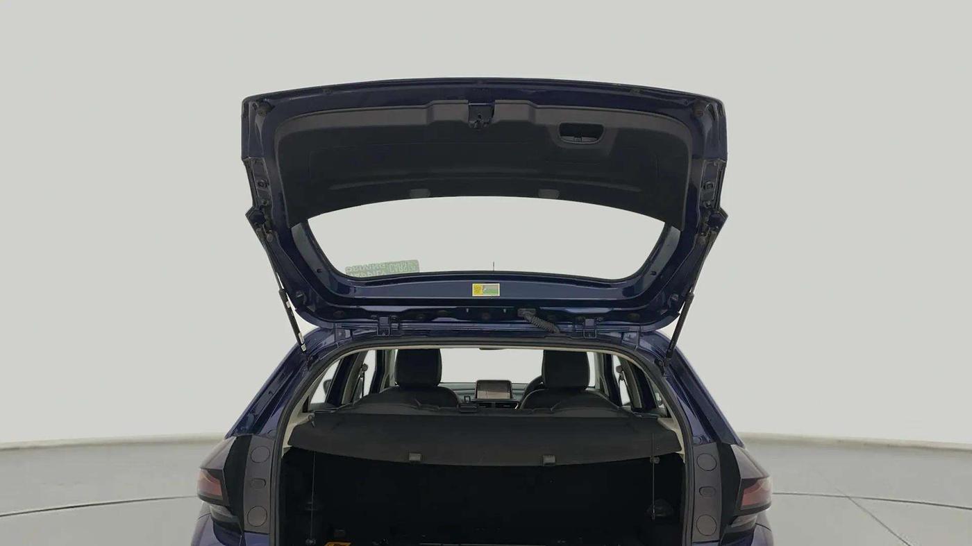 2023 Tata ALTROZ XM PLUS CNG, CNG, Manual, 13,159 km, Boot Door Open