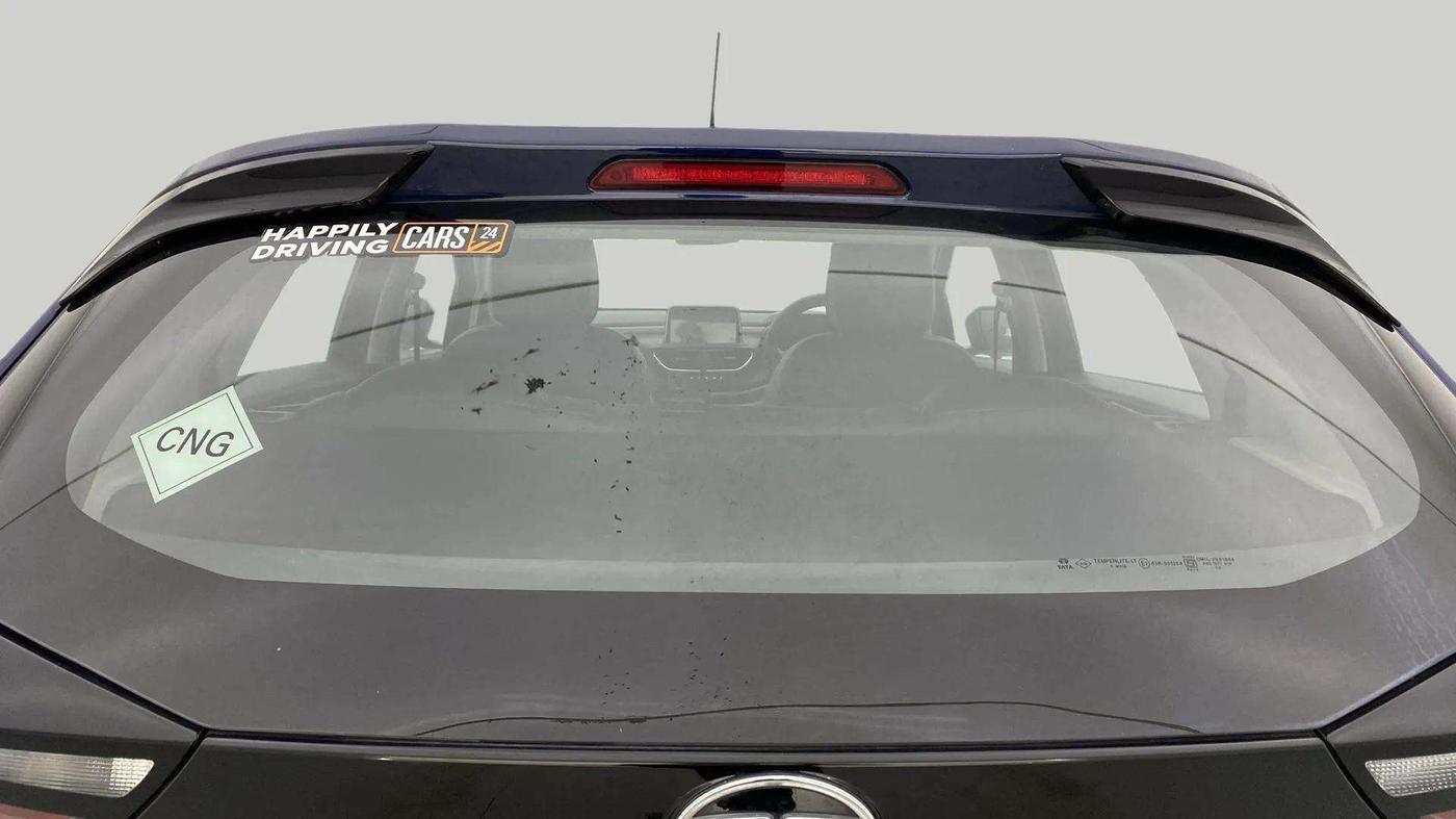 2023 Tata ALTROZ XM PLUS CNG, CNG, Manual, 13,159 km, Rear Windshield