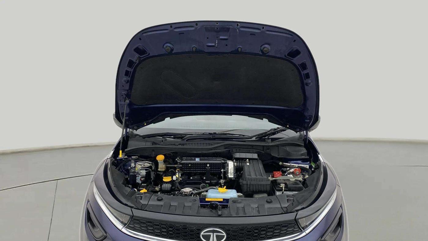 2023 Tata ALTROZ XM PLUS CNG, CNG, Manual, 13,159 km, Open Bonet