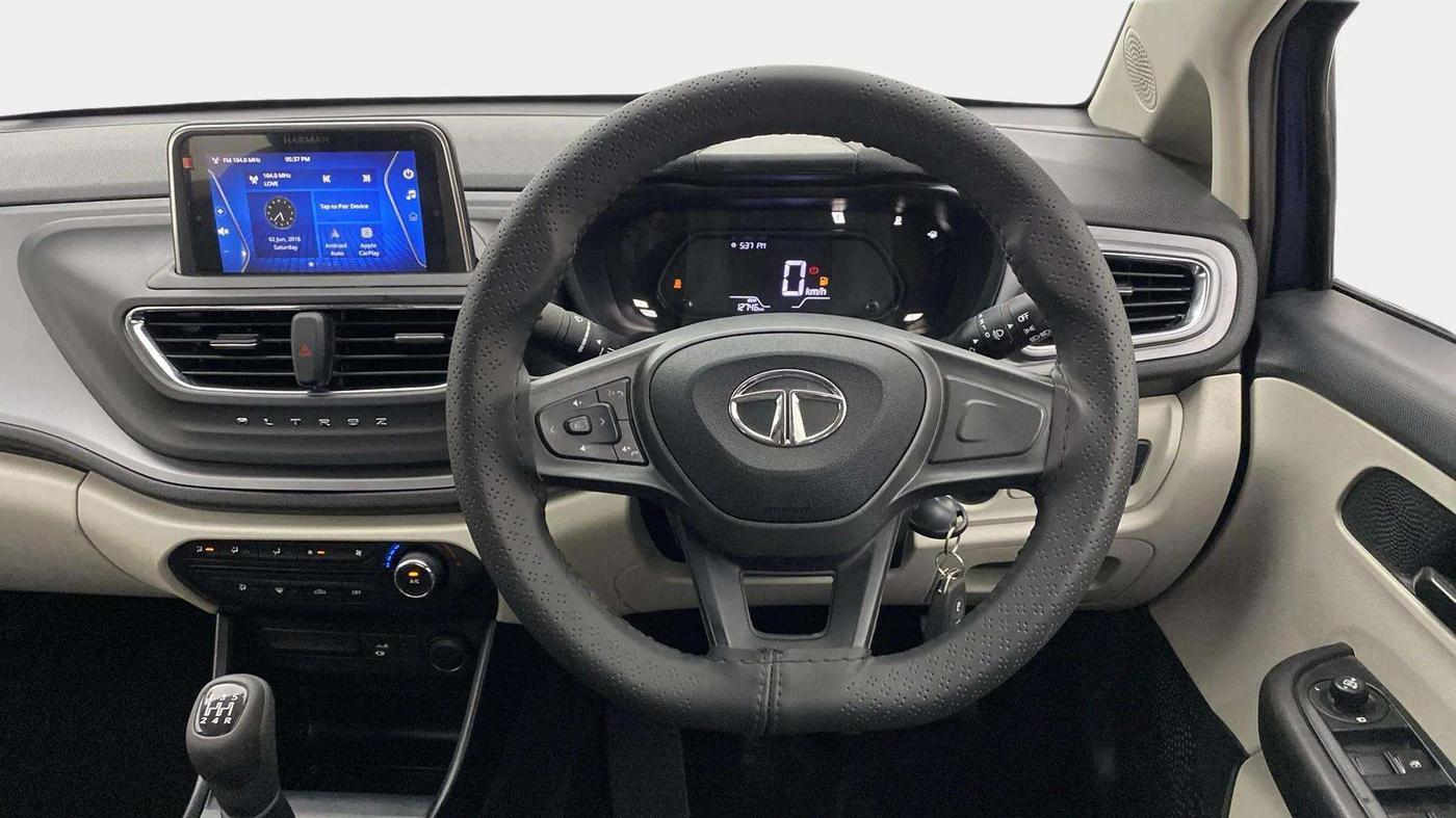 2023 Tata ALTROZ XM PLUS CNG, CNG, Manual, 13,159 km, Steering Wheel Close Up