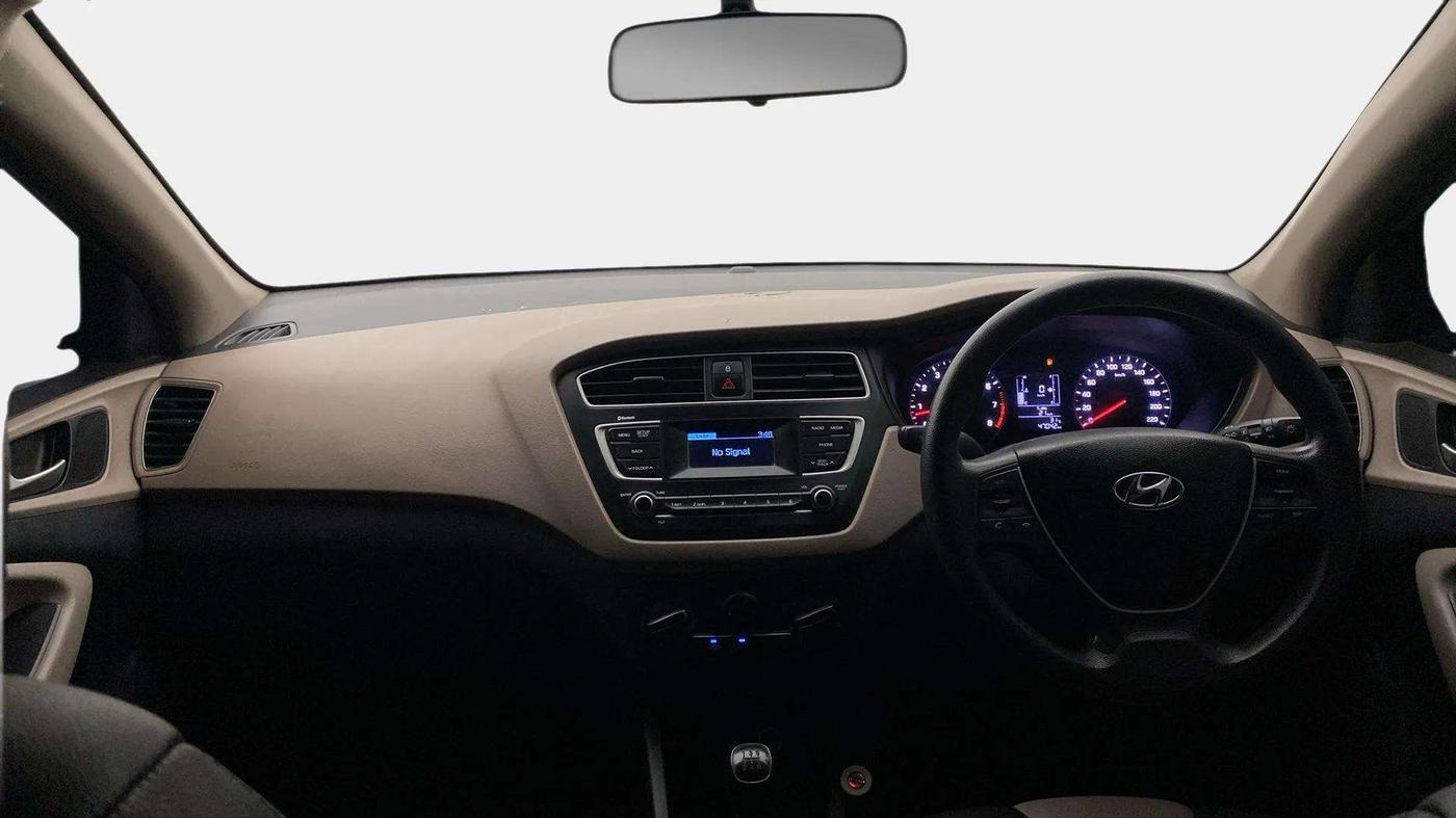 2019 Hyundai Elite i20 MAGNA PLUS 1.2, Petrol, Manual, 47,049 km, Dashboard