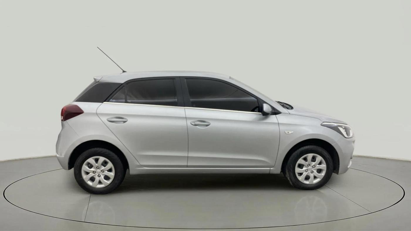 2019 Hyundai Elite i20 MAGNA PLUS 1.2, Petrol, Manual, 47,049 km, Right Side View