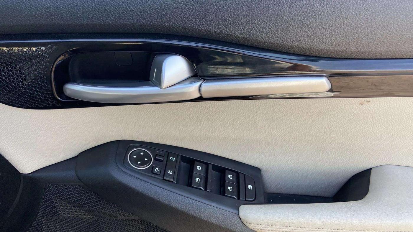 2020 KIA SELTOS HTX IVT 1.5 PETROL, Petrol, Automatic, 21,261 km, Driver Side Door Panels Control