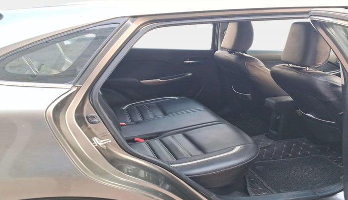 2021 Maruti Baleno DELTA PETROL 1.2, Petrol, Manual, 44,424 km, Right Side Rear Door Cabin