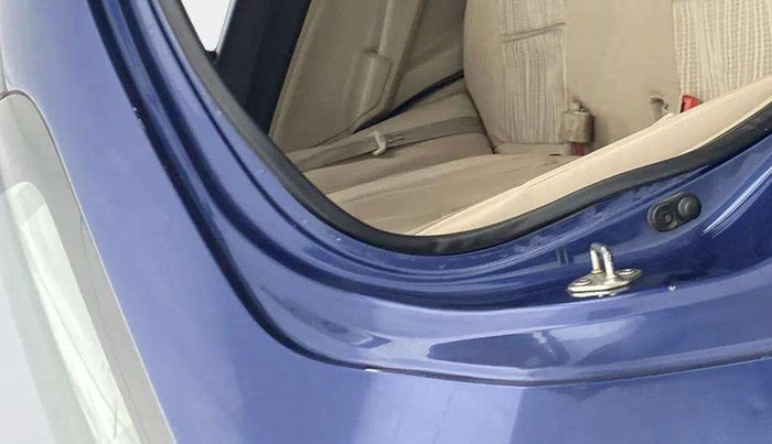 2019 Maruti Dzire VXI, Petrol, Manual, 72,444 km, Right C pillar - Slightly rusted