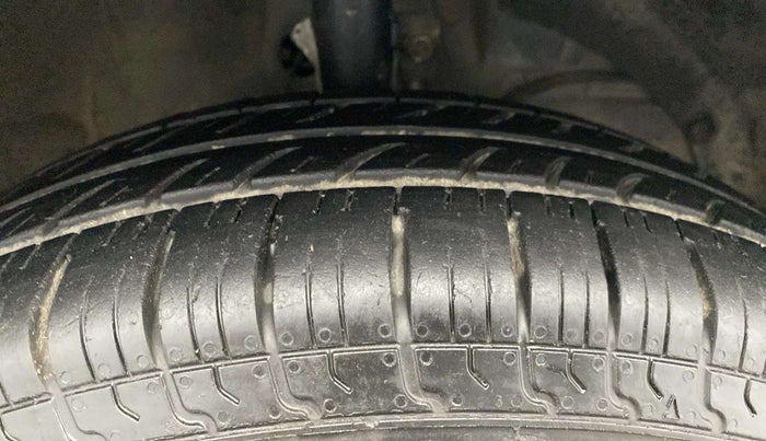 2019 Maruti Dzire VXI, Petrol, Manual, 72,444 km, Right Front Tyre Tread