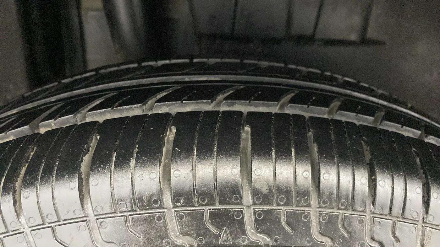 2019 Maruti Dzire VXI, Petrol, Manual, 72,513 km, Right Rear Tyre Tread