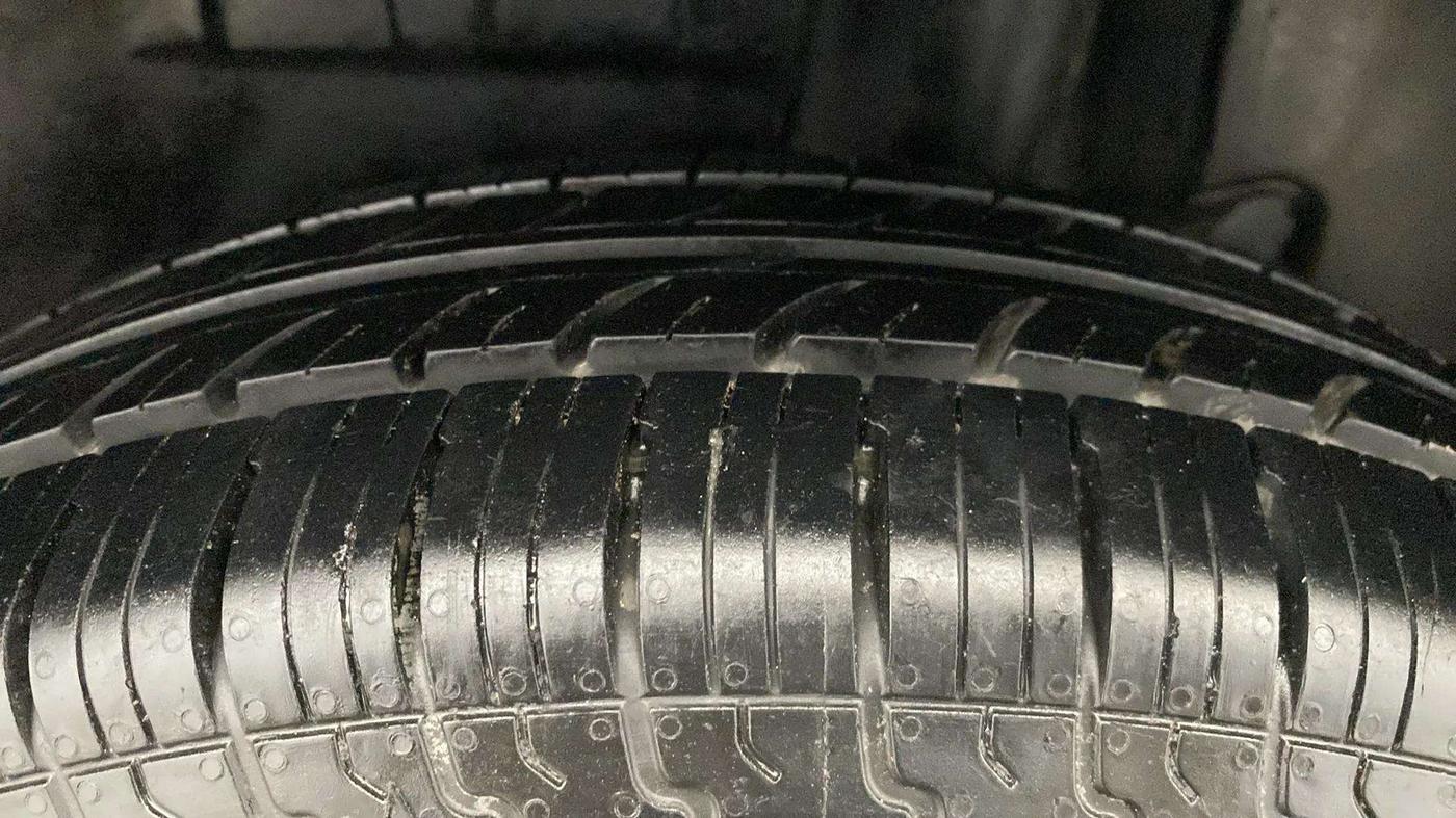 2019 Maruti Dzire VXI, Petrol, Manual, 72,513 km, Left Rear Tyre Tread