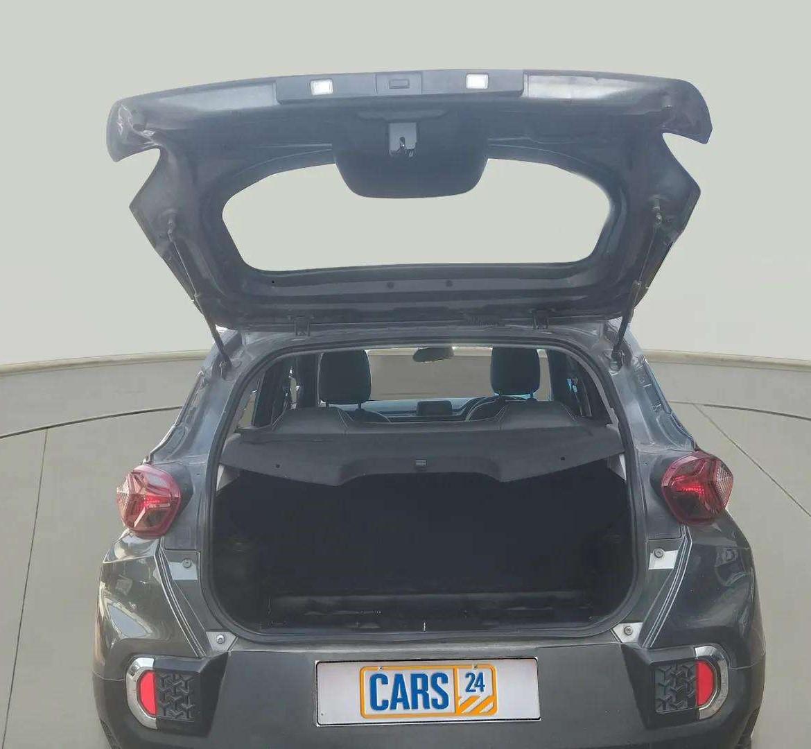 2021 Tata PUNCH ADVENTURE MT, Petrol, Manual, 32,350 km, Boot Door Open