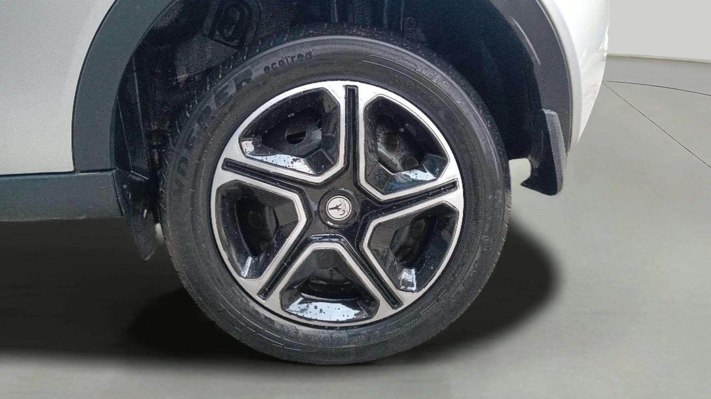 2017 Tata NEXON XM PETROL, Petrol, Manual, 63,978 km, Left Rear Wheel