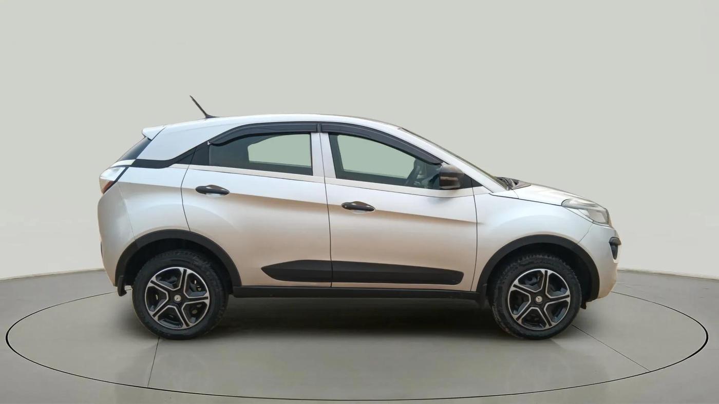 2017 Tata NEXON XM PETROL, Petrol, Manual, 63,978 km, Right Side View