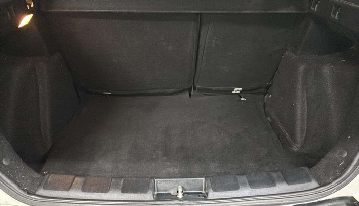 2019 Tata NEXON XZA PLUS PETROL, Petrol, Automatic, 55,051 km, Boot Inside