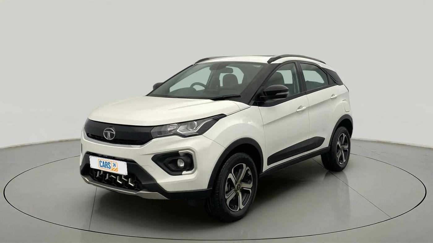 2023 Tata NEXON XZA PLUS LUXURY SUNROOF DIESEL, Diesel, Automatic, 25,664 km, Left Front Diagonal