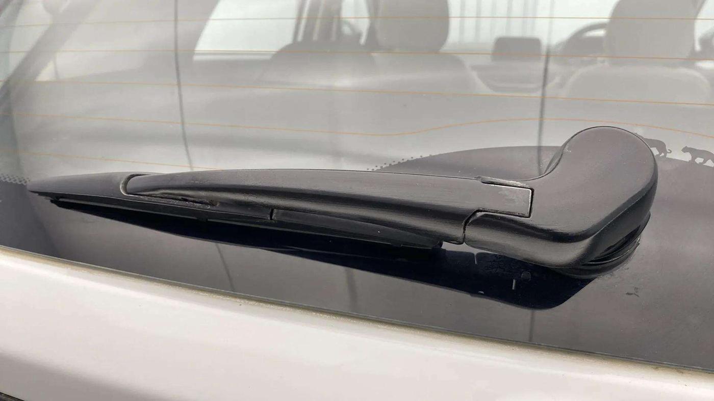 2023 Tata NEXON XZA PLUS LUXURY SUNROOF DIESEL, Diesel, Automatic, 25,664 km, Rear Wiper